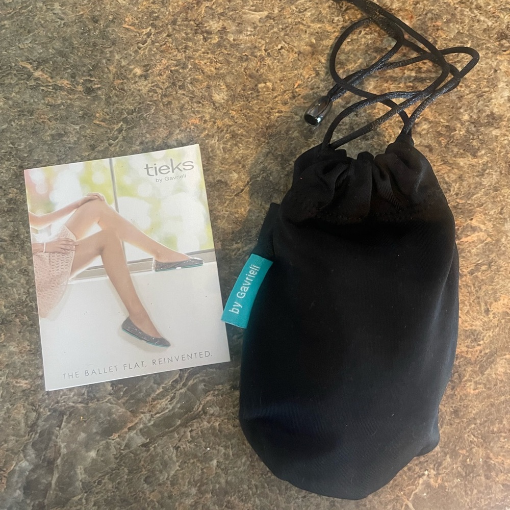 Ruby Red Patent Tieks In Size 8 - image 5